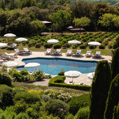 Extérieur vu depuis la piscine de l’hôtel