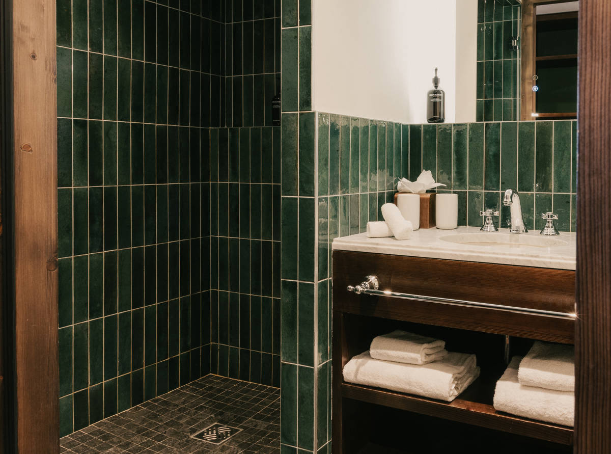Détail de la salle de bain et de la douche à Val Thorens