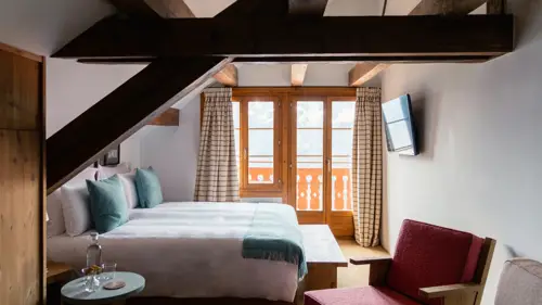 Superior attic room with Jungfrau view