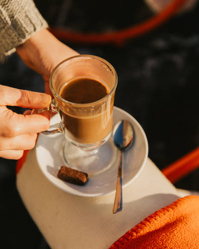Pause café après-ski à l'hôtel Beaumier Le Val Thorens